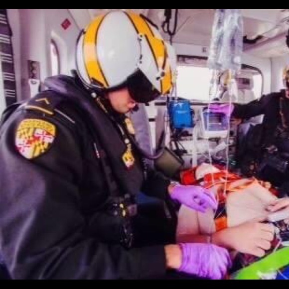 I’M YOUR 🌟POSH AMBASSADOR🌟, SUSAN - Picture 7 of 9